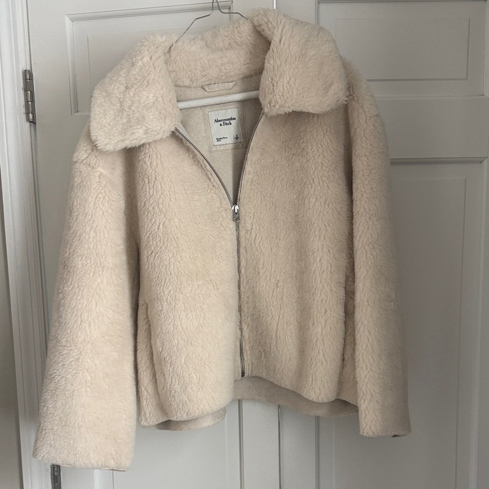 Abercrombie & Fitch Plush Cream Teddy Jacket